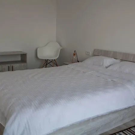 Apartment D&f Grey